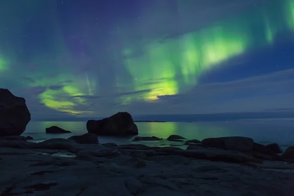 Aurora sobre el mar —  Fotos de Stock