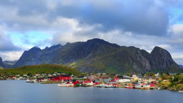 Reine timelaspe στο νησιά Lofoten της Νορβηγίας — Αρχείο Βίντεο