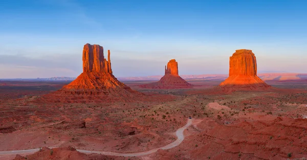 Pôr do sol no Monument Valley — Fotografia de Stock
