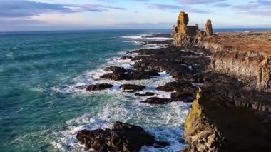 İzlanda sahil görünümü