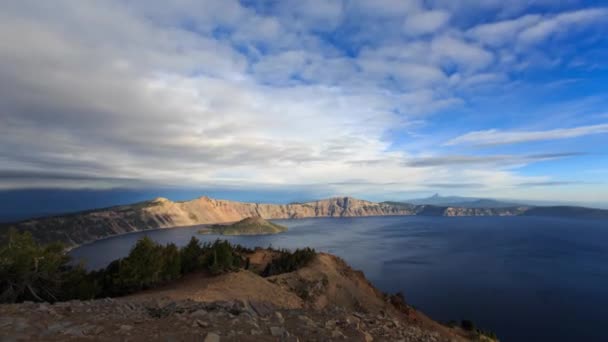 Cráter lago timelapse — Vídeo de stock