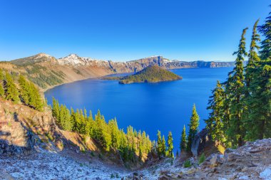 Crater lake view clipart