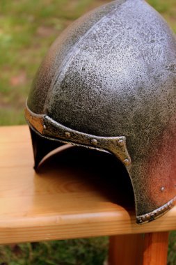 Knight's kask.