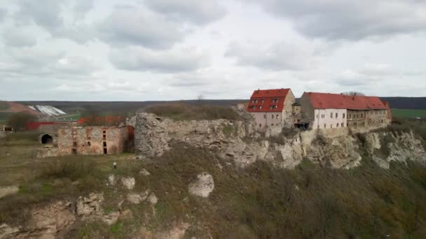 飞越一座古老的德国城堡 — 图库视频影像