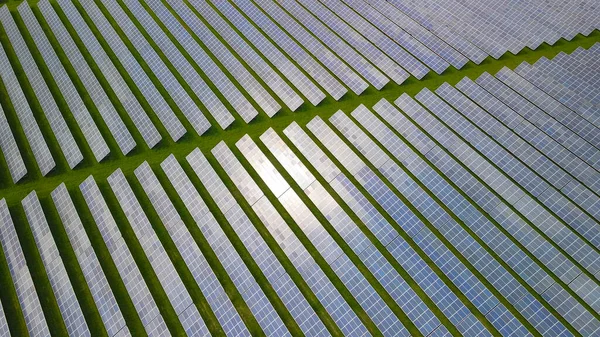 Un sistema solar moderno en el sol — Foto de Stock