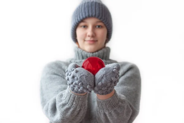 Teenage Girl Santa Hat Gray Sweater Mittens Holds Red Balloon — Stock Photo, Image