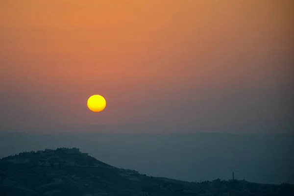 Dawn boven Bethlehem. De stad waarin Jezus Christus werd geboren. — Stockfoto