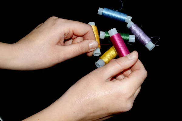 Female Hands Hold Skeins Thread Silk Threads Embroidery Skeins Yellow — Stock Photo, Image