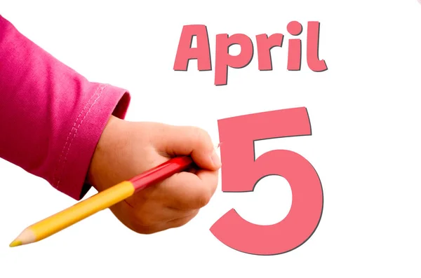 Χέρι Του Παιδιού Γράφει Απριλίου Χρωματιστό Μολύβι Λευκό Φόντο Την — Φωτογραφία Αρχείου