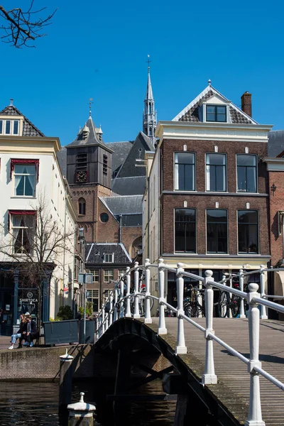 Staré Budovy Kanálové Domy Leidenu — Stock fotografie