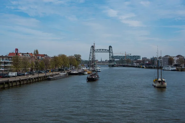 Boote Auf Dem Fluss Rotterdam — Stockfoto