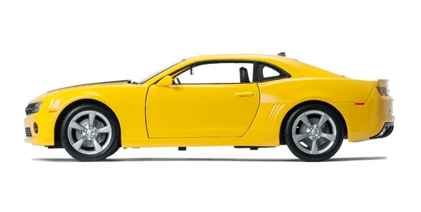 Nuovo modello giallo Chevrolet Camaro sport — Foto Stock