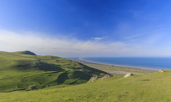 The coast of the Caspian Sea from the heights of the sacred moun — Stock Photo, Image