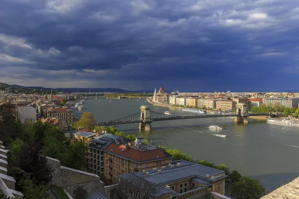 Budapest Panorama.View van het Buda kasteel — Stockfoto