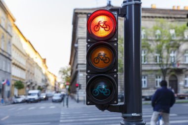 Trafik ışıkları Budapeşte bisikletçiler için