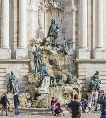 Macaristan, Budapeşte - Nisan 15, 2016:Fountain AVI Kral Matthias.