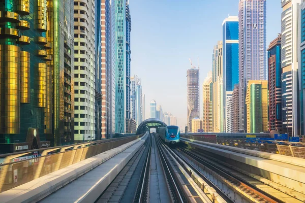 Дубай Оаэ Марта 2021 Года Дубайский Метрополитен Вид Кабины Золотого — стоковое фото