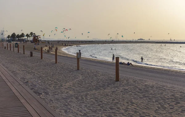 Dubai Zjednoczone Emiraty Arabskie Marca 2021 Jedna Plaż Surfingowych Dubaju — Zdjęcie stockowe