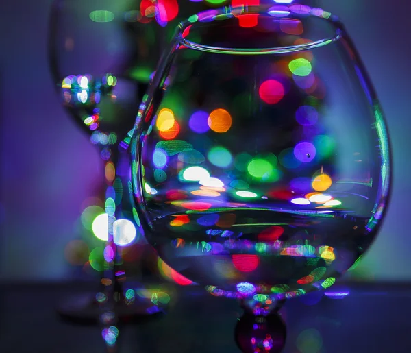 Árbol de Navidad a través de vidrio — Foto de Stock