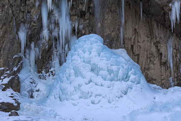 Frozen waterfall in the mountains Qax Azerbaijan — Stock Photo, Image