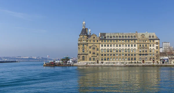 Istanbul'da tren istasyonu