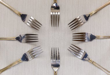 Çatal ışık arka plan üzerinde