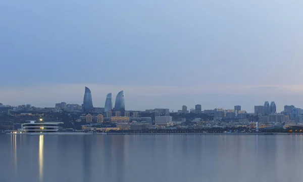 Panorama da avenida à beira-mar em Baku Azerbaijão — Fotografia de Stock
