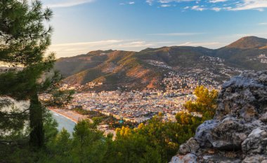 Dağlardan gelen Alanya