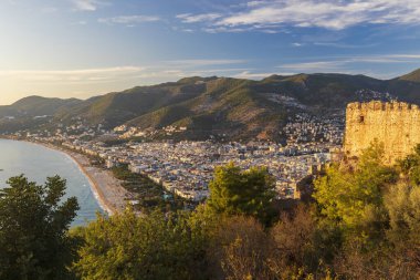 Dağlardan gelen Alanya