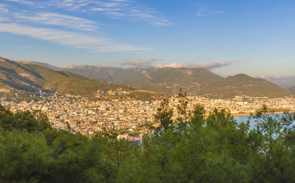 Dağlardan gelen Alanya