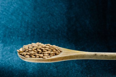 bir kaşık mercimek kadar yakın, adam renk