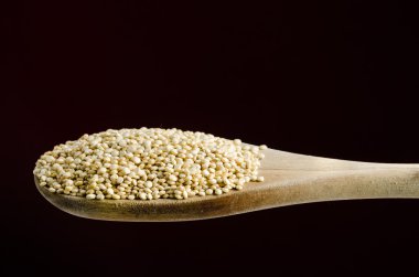 Quinoa bir kaşık, yakın çekim, adam renk