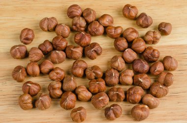 Kızarmış fındık kabuğu, odun olmadan