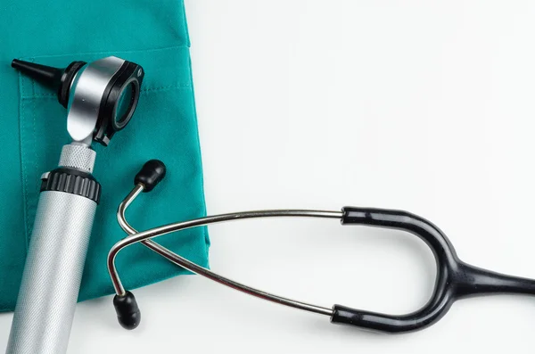 Tıbbi muayene, stetoskop, ilaç ve terapi, arka plan