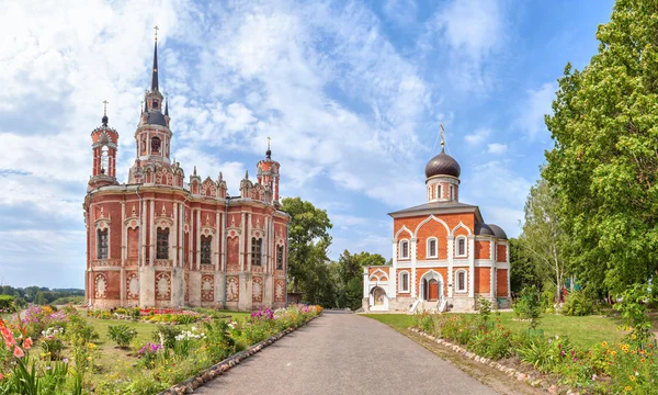 Kyrkor i Mozhaysk Kreml, Ryssland — Stockfoto