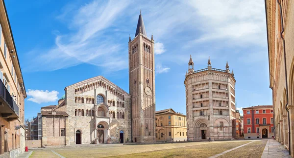 Panorama van Piazza Duomo in Parma — Stockfoto