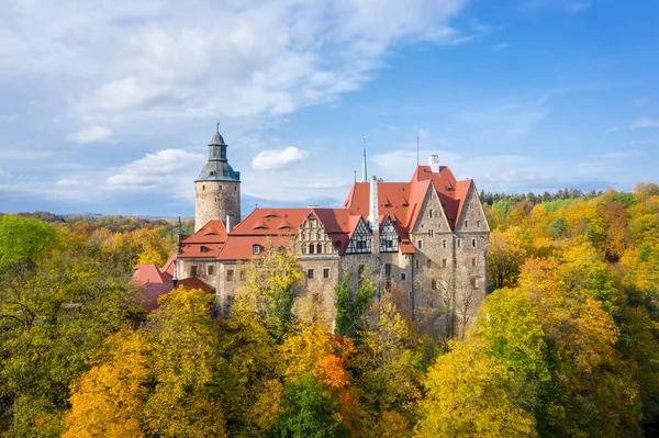 Luftaufnahme Der Burg Czocha Umgeben Von Herbstgelben Bäumen Polan — Stockfoto