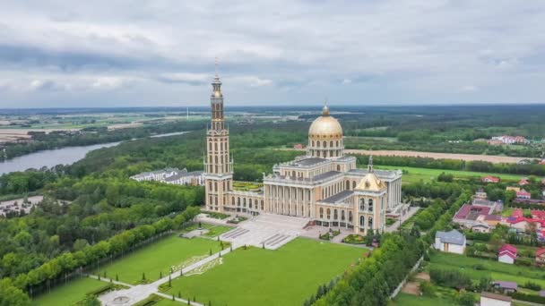 Вид Воздуха Базилику Лихенской Богоматери Самый Большой Храм Польше — стоковое видео