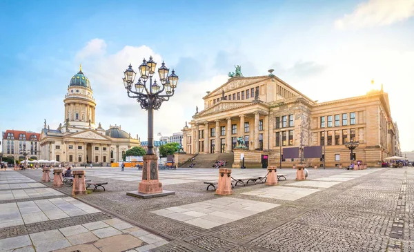 Berlin Tyskland Utsikt Över Gendarmenmarkt Torget Känt För Sin Arkitektur — Stockfoto