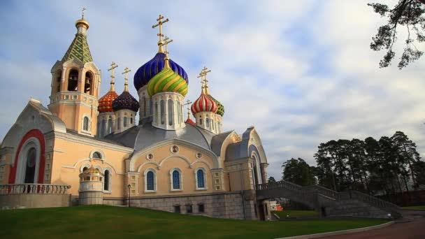 The temple in Pededelkino — Stock Video