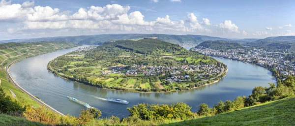 Malerische Rheinbiegung bei Filsen — Stockfoto