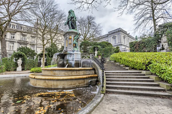 The fountain of the Counts of Egmont and Hornes in Brussels — Stock Photo, Image