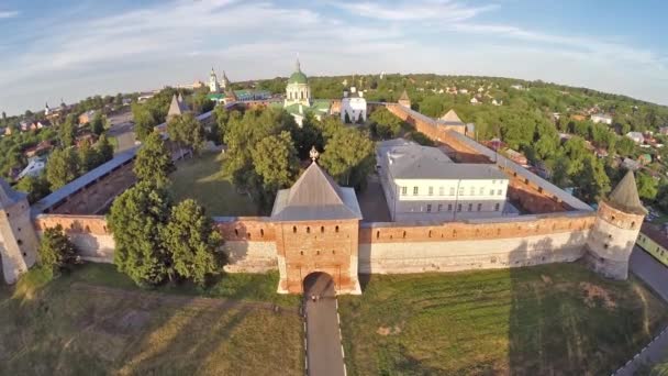 Vista aérea no Kremlin de Zaraysk — Vídeo de Stock