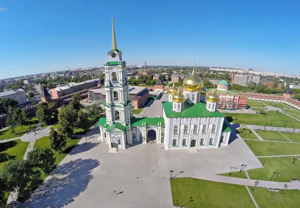 Vista aérea de la Catedral de la Asunción situada en el Kremlin de Tula — Foto de Stock