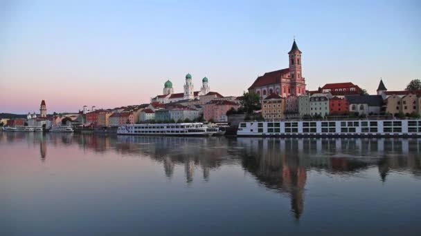 Blick auf Passauer Skyline — Stockvideo