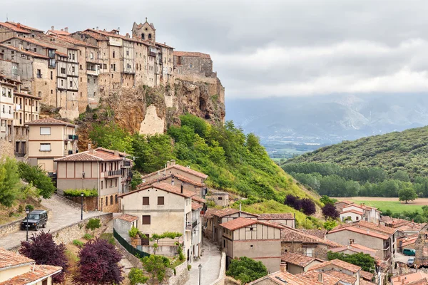 Frias - comune medievale in provincia di Burgos — Foto Stock