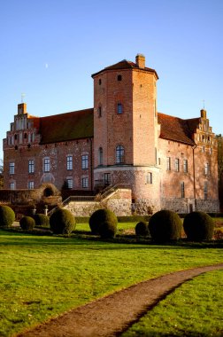 Torup yuvası İsveç 2025.12.27. Torup 'un Skane' deki eski güzel tuğladan kalesi. Yüksek kalite fotoğraf