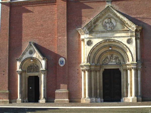 Antigua Catedral de San PeterinoDjakovo, Croacia — Foto de Stock