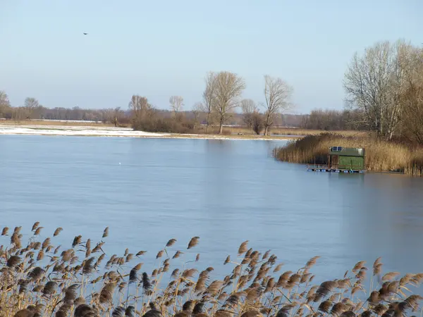 Où le Danube embrasse le ciel — Photo