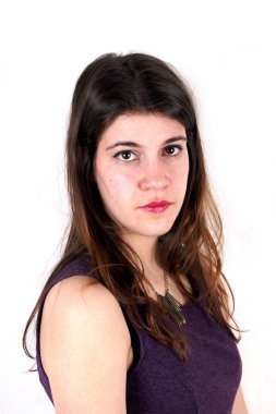 Stüdyo çekim beyaz arka plan üzerinde genç bir kız